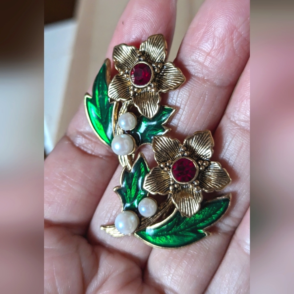 Vintage Clip On Earrings‎